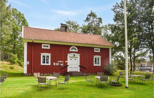 Amazing Home In Traryd With 5 Bedrooms
