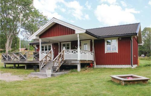 Two-bedroom Holiday Home In Svanskog