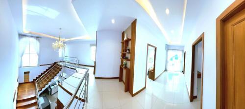 The Uni Pool Villa 1
