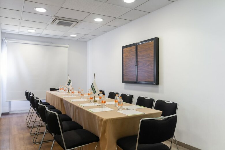 Hotel City Express Junior Tuxtla Gutierrez Poliforum