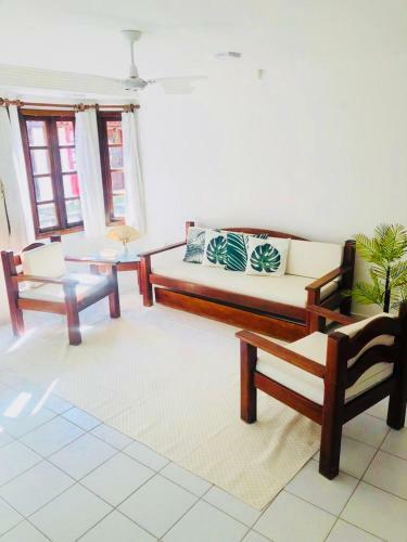 Residencial Com 3 Su�tes Na Praia De Taperapuan