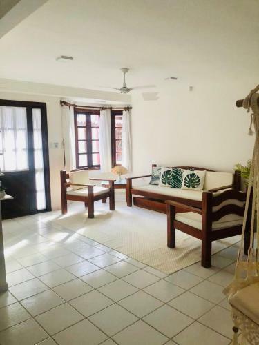 Residencial Com 3 Su�tes Na Praia De Taperapuan