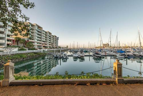 Apartamento The Strand - 2br Unit With Balcony At The Beach