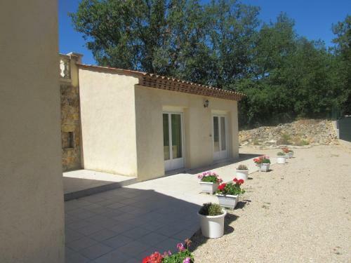 Logement Ind�pendant Avec Ext�rieur