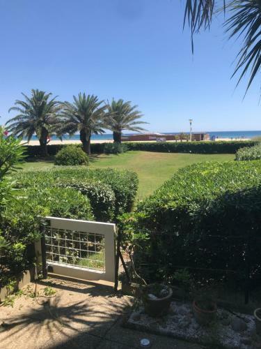 Apartamento 3 Pi�ces Rez-de-jardin Face � La Mer