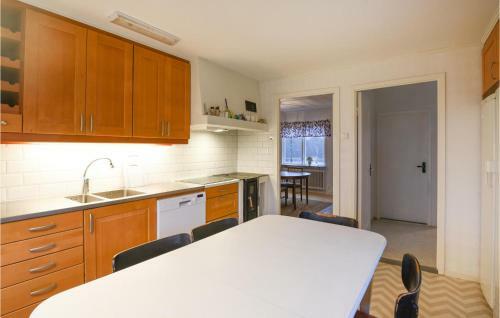 Stunning Home In Kalv With 4 Bedrooms