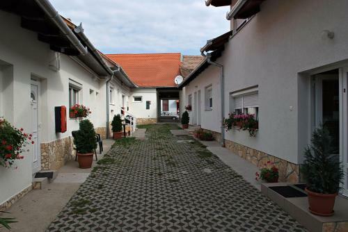 Hungaria Apartments