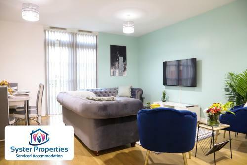 Watkin Heights- 5 Bed Lovely Home/ Groups/work /families