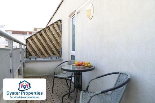 Watkin Heights- 5 Bed Lovely Home/ Groups/work /families