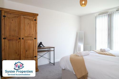 Watkin Heights- 5 Bed Lovely Home/ Groups/work /families