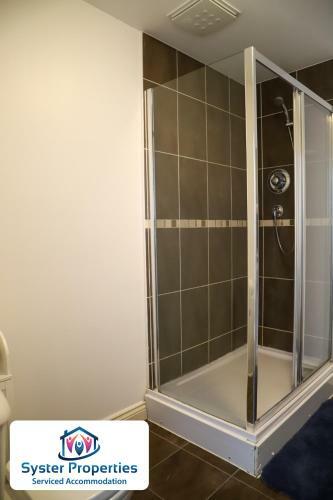 Watkin Heights- 5 Bed Lovely Home/ Groups/work /families