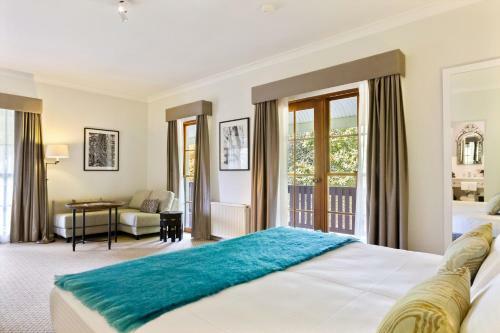 Hotel Peppers Manor House
