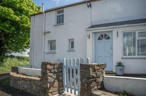 Coastland Cottage - 2 Bedroom Cottage - Manorbier