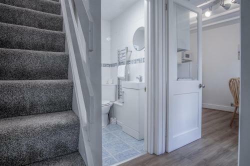 Coastland Cottage - 2 Bedroom Cottage - Manorbier