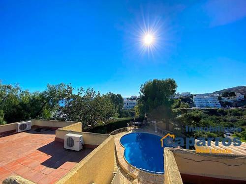Chalet Con Piscina En Moj�car Playa