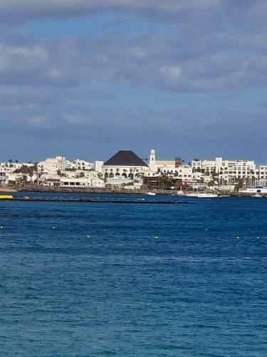 Well Equipped Family 4 Bed Villa Playa Blanca