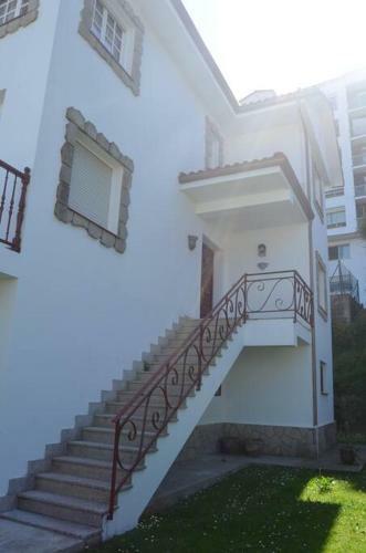 Fant�stica Villa En El Puerto De Pontedeume.