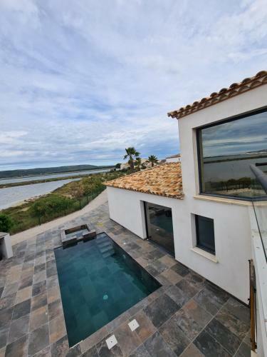 305 Villa De Standing Avec Piscine