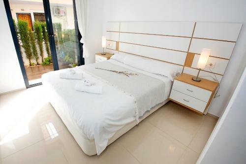 Fantastic Home With Ac, Pool And Bbq
