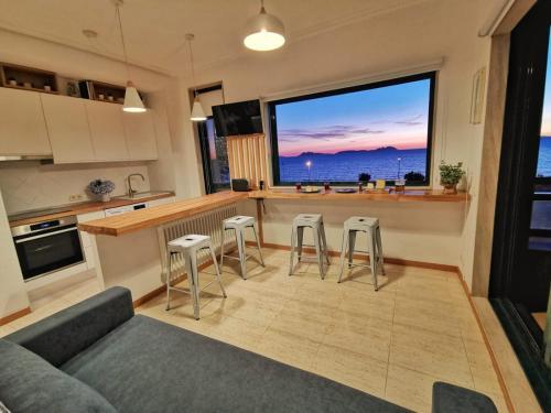 Espectacular Apartamento, A Pie De Playa En Samil.