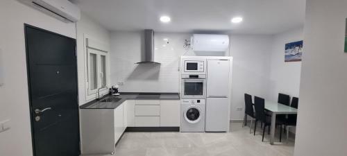 Apartamentos La Playa