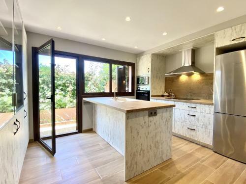 Villa Jessica With Air-conditioning & Private Swimming Pool