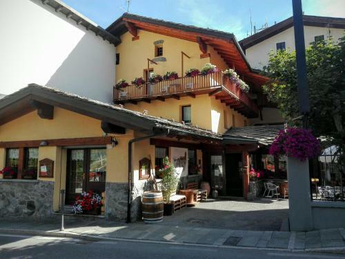 Hotel Coeur Du Village
