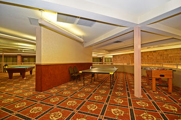 Hotel Lexington& Conference Center
