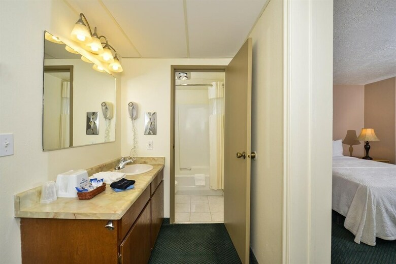 Hotel America's Best Value Inn & Sui