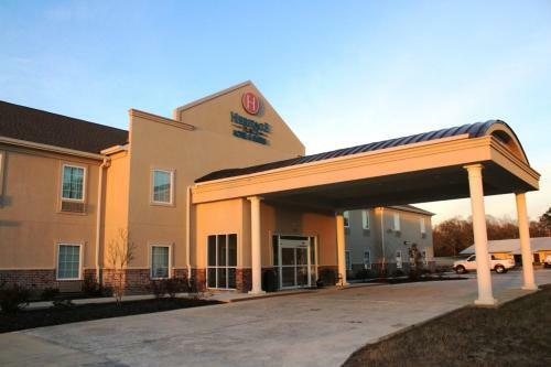 Heritage Place Hotel And Suites