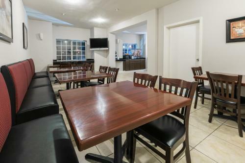 Hotel Microtel Inn And Suites Lafayette