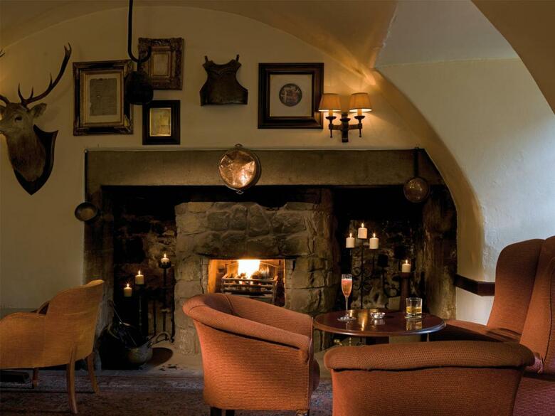 Hotel Macdonald Houstoun House