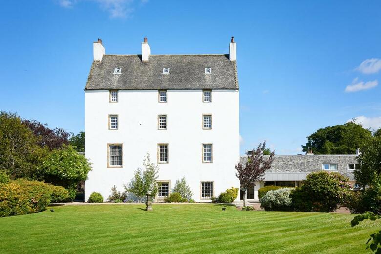Hotel Macdonald Houstoun House