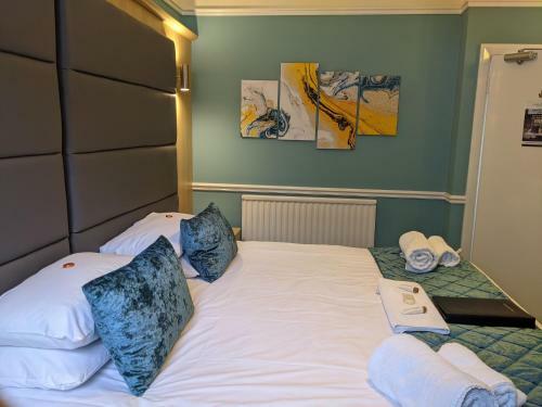 The Wildings Hotel & Tudno's Restaurant
