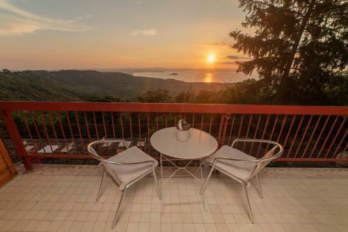 Hostal Belvedere Del Lago