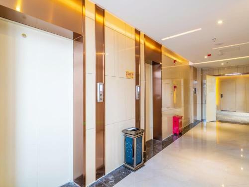 Lavande Hotel Anshun West High-speed Rrailway Station