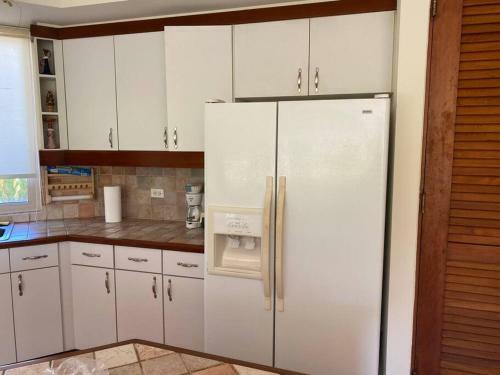 Villa Vila Ide�l, Ocean View Beachfront Community W/pool