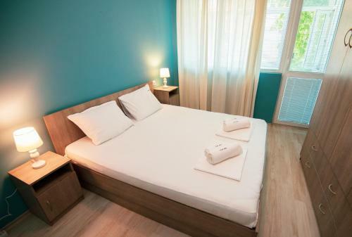 Space Of Arts - Two-bedroom Apartment With Balcony