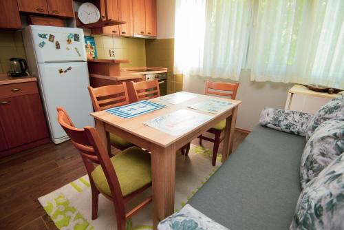 Space Of Arts - Two-bedroom Apartment With Balcony