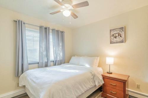 Hostal Centrally Located Coffee Bar And Comfort