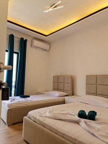 Hostal Vila Lazri