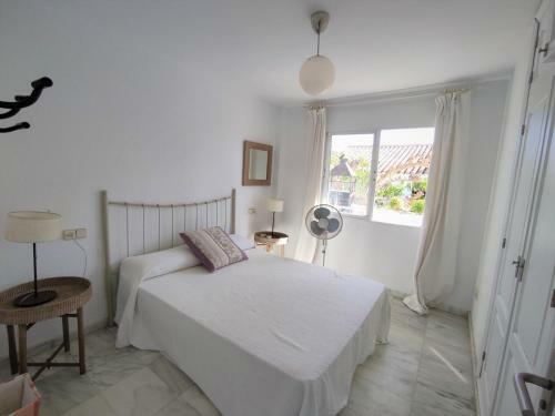 Villa Privada Cala Blanca Albert Villas