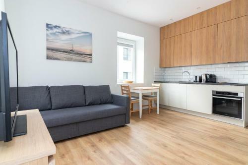 Top Street One Apartments, By Cohost