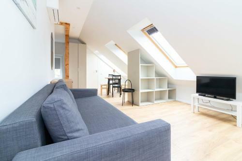Top Street One Apartments, By Cohost