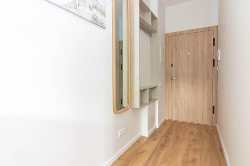 Top Street One Apartments, By Cohost