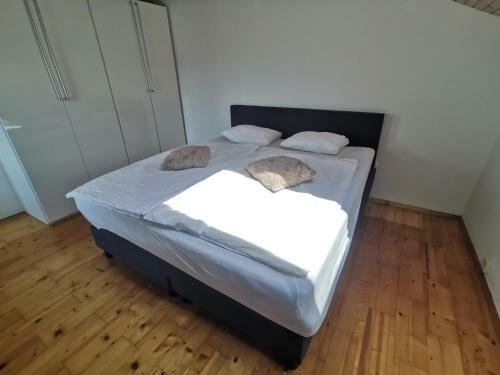 Apartment Lakebled With Casle Bled View