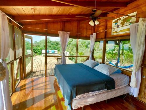 Villa Unique Wooden Cabin With Stunning Views