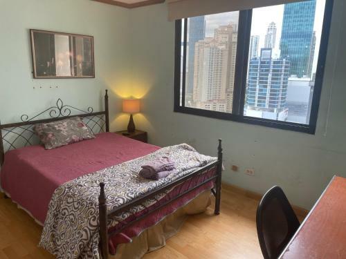 Apartamento Centrally Located Condo 2 Bedroom And Office Space