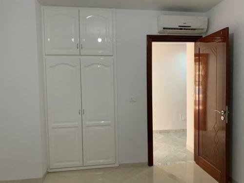 Beautiful Seafront Apartment With Private Car Park