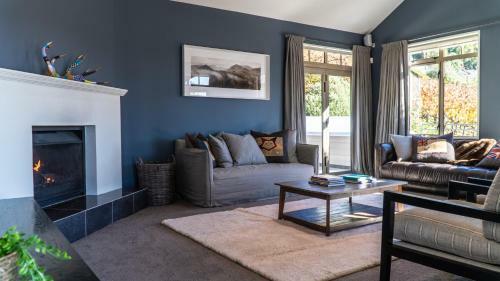 Morrows Mead - Sleeps 8 - Spa Pool - Close To Lake - Lake Views